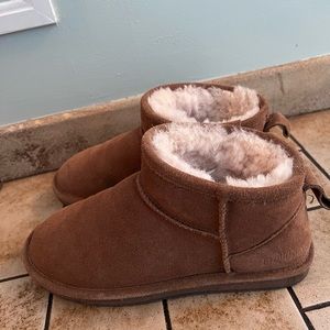 Off brand uggs